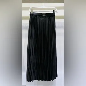 (1555-BLK) ELASTIC WAISTBAND MAXI PLEATED SKIRT WITH BELT