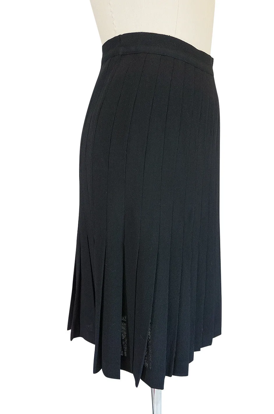 1970s Knife Pleated Black Wool Crepe Valentino Skirt