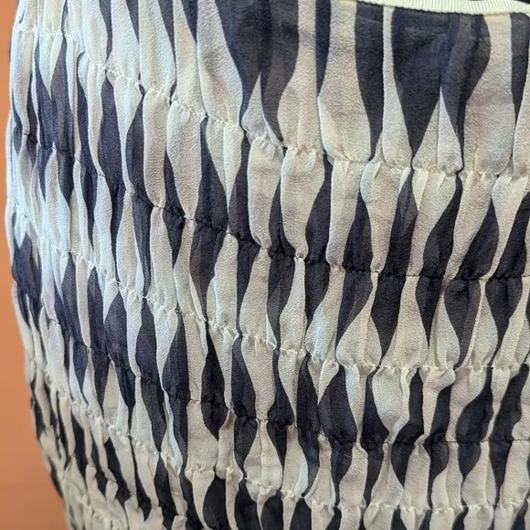 Akris 10 Silk Mini Skirt Boho Chic Textured Luxury Cream &amp; Gray Artsy Summer