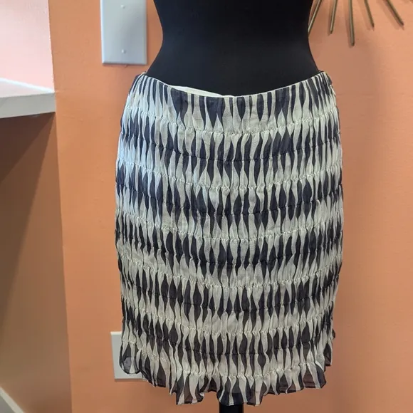 Akris 10 Silk Mini Skirt Boho Chic Textured Luxury Cream &amp; Gray Artsy Summer