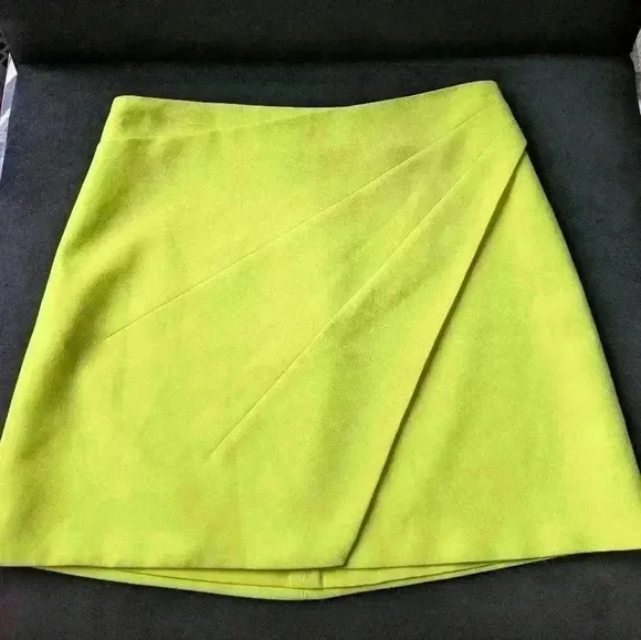 Alice   Olivia Shaylee Wrap Neon Yellow Mini Skirt -Bnwot size 4