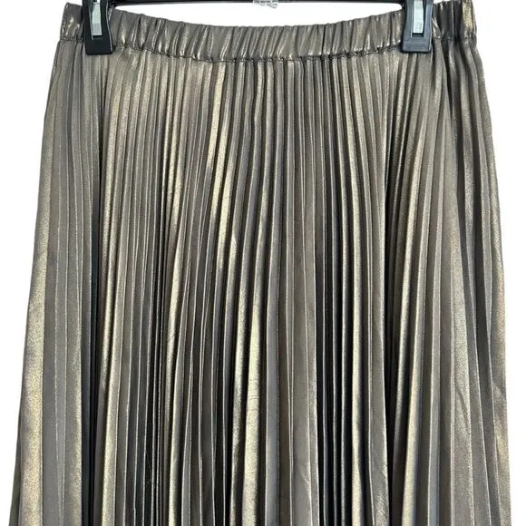Anthropologie 2 Piece Pleated Metallic Skirt Set size US 8