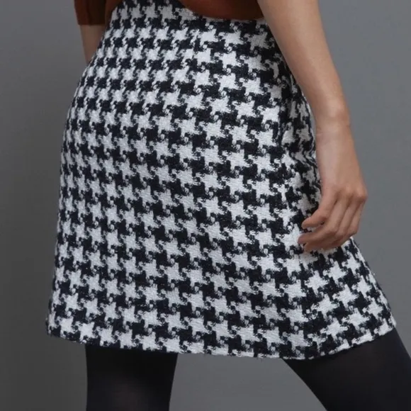 Anthropologie Black &amp;  White Evira Houndstooth Shine Tweed Zipper Mini Skirt NWT