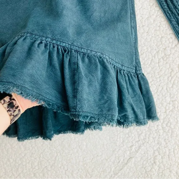 Anthropologie Pilcro Women’s teal Amora Ruffled Mini Skirt, Sz M