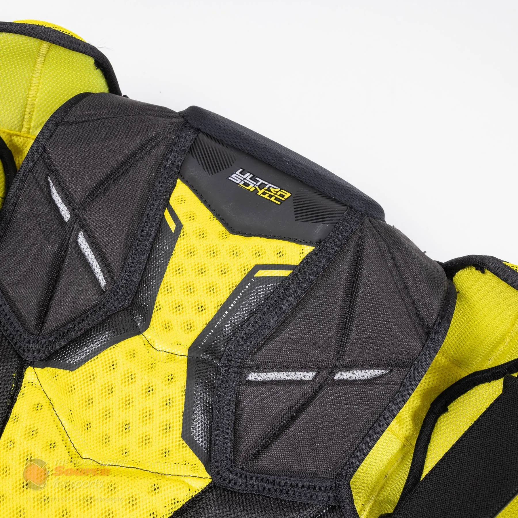 Bauer Supreme UltraSonic Junior Hockey Shoulder Pads