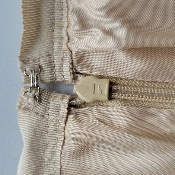BCBGMax Azria Kingsley Pleated Skirt Champage Gold Size 2