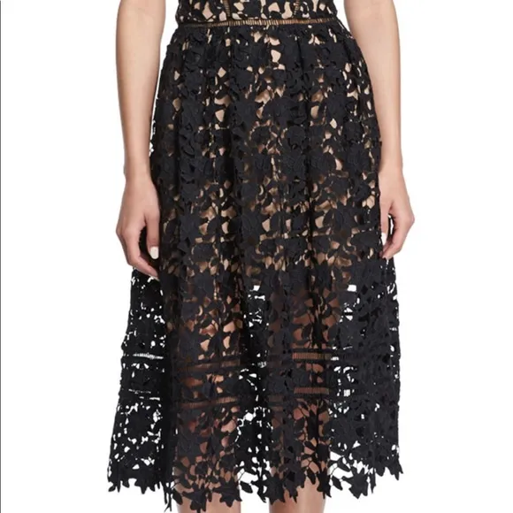 Black Midi Floral Lace Dress with scallop hems and stretch lining Size Small