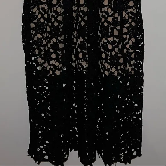 Black Midi Floral Lace Dress with scallop hems and stretch lining Size Small