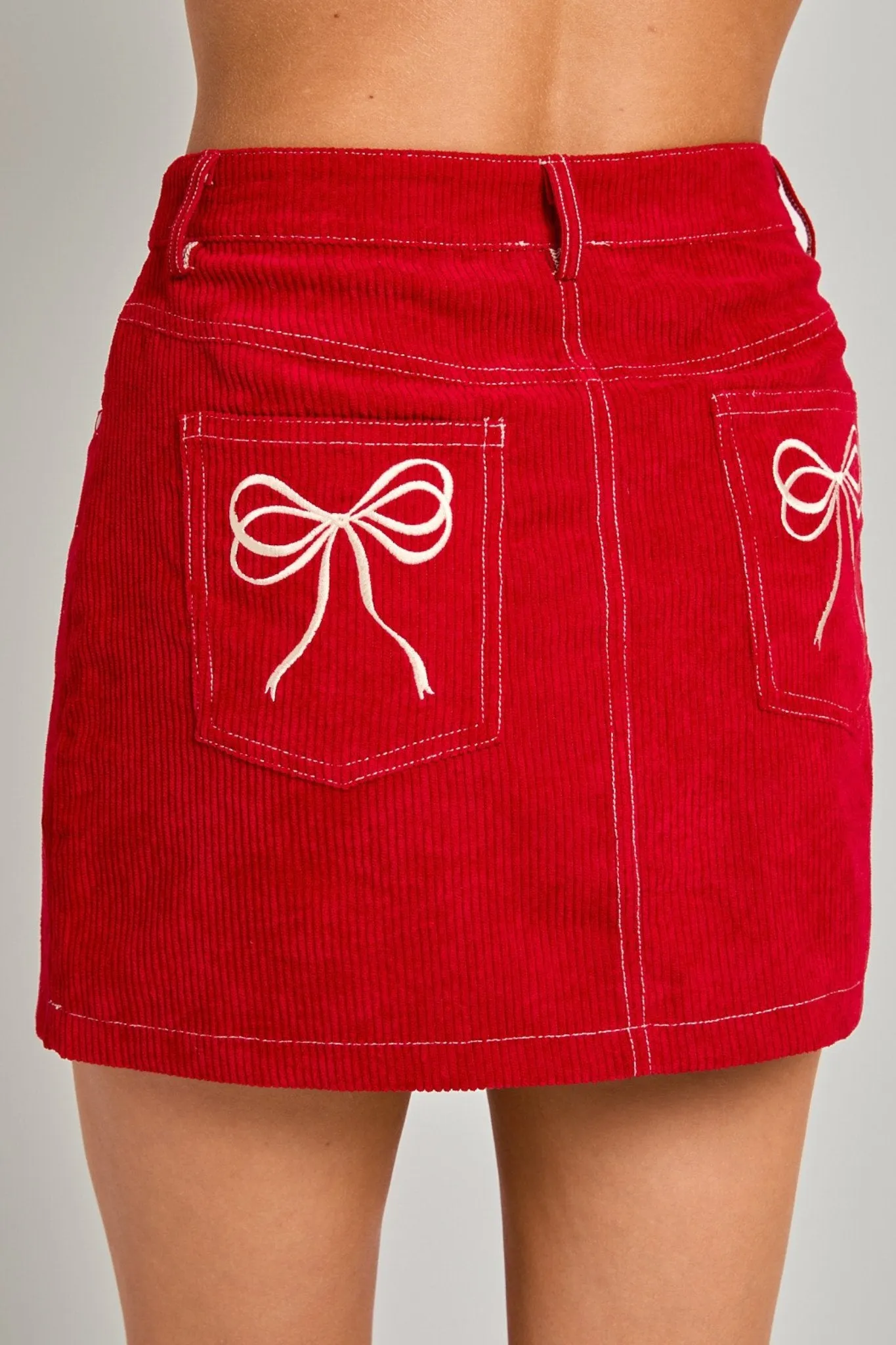 Bow skirt in red