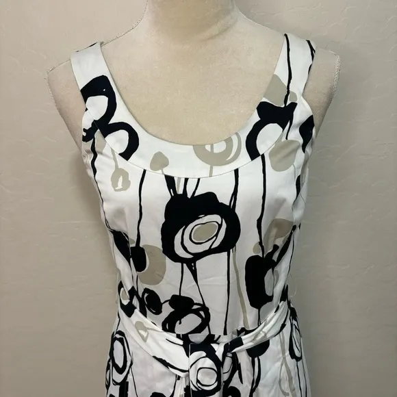 Calvin Klein White and Black Scoop Neck Fit and Flare Pleated Tie Waist Dress 6