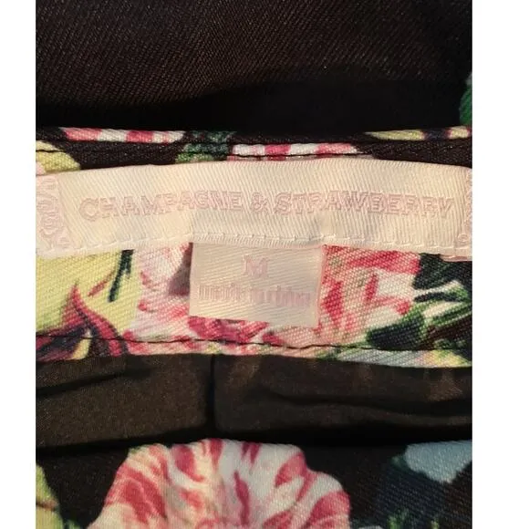 Champagne &amp; Strawberry Women's Pleated Skirt Medium Black Floral Dark Cottage