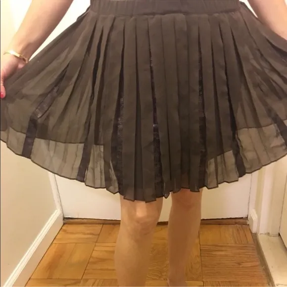 Club Monaco dark green pleated sequin mini skirt