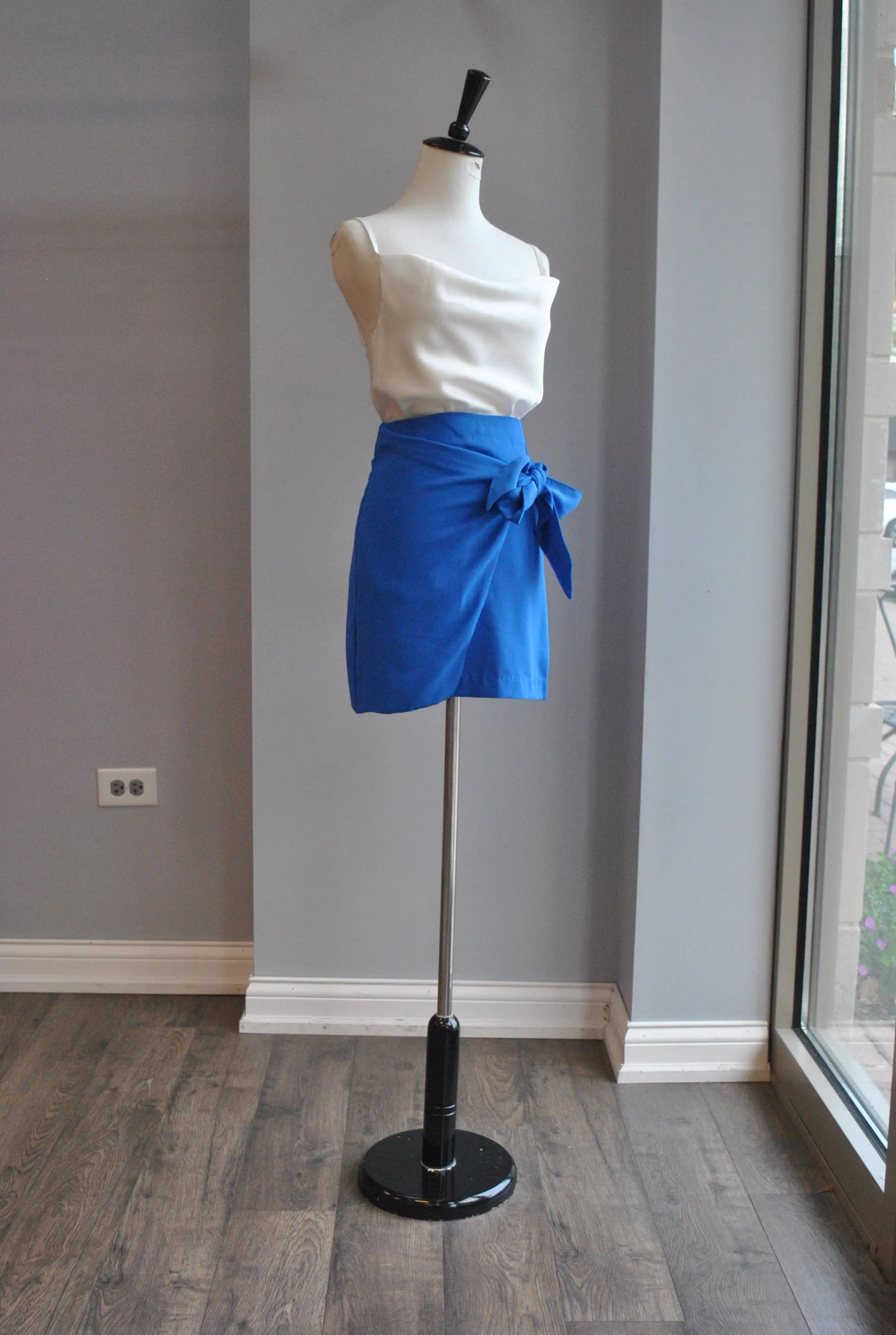 COBALT BLUE MINI SKIRT WITH SIDE TIE