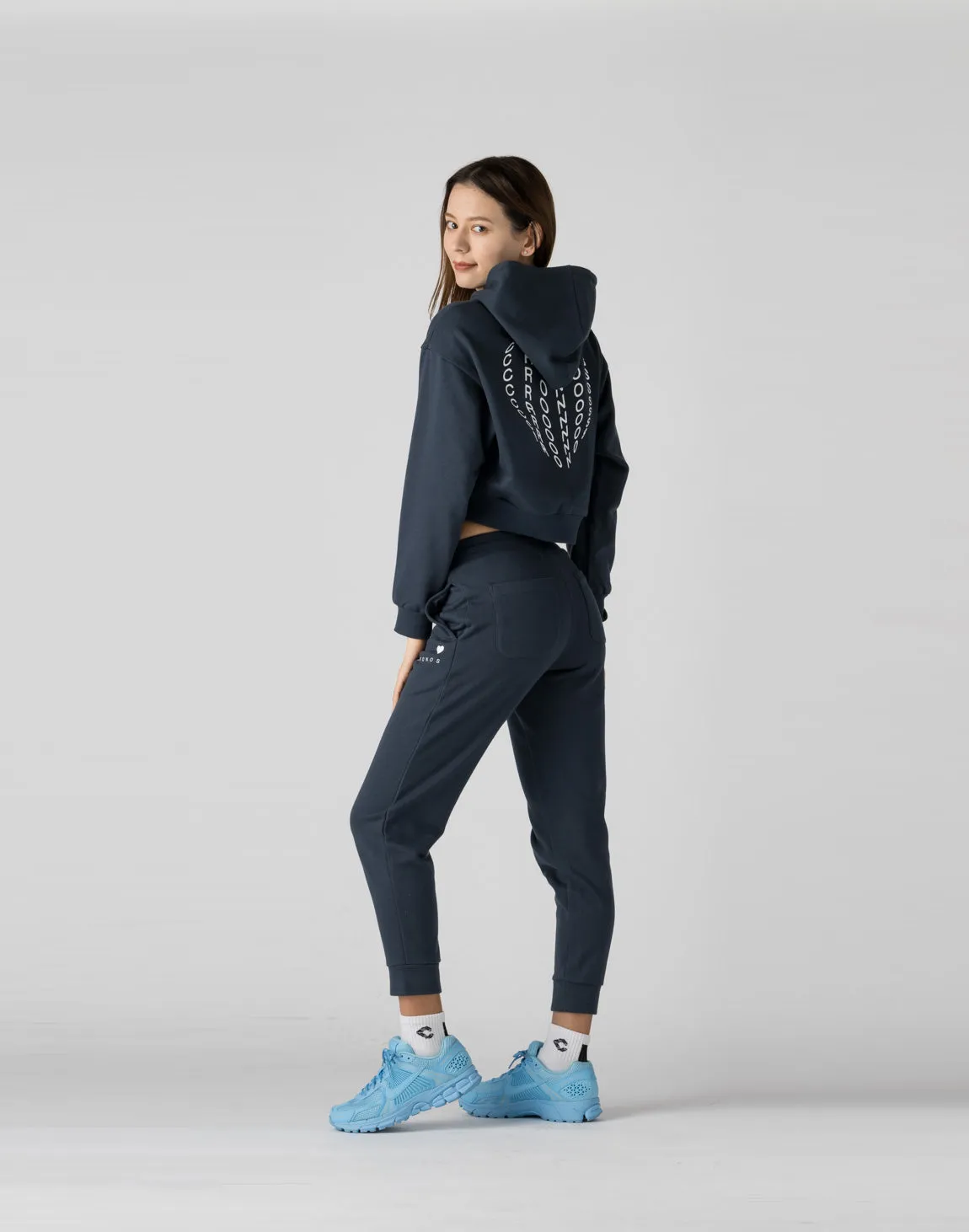 CRONOS WOMEN HEART LOGO SWEAT PANTS【NAVY】