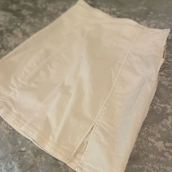 Free People Cream Corduroy Mini Skirt Sz 2 Worn Twice