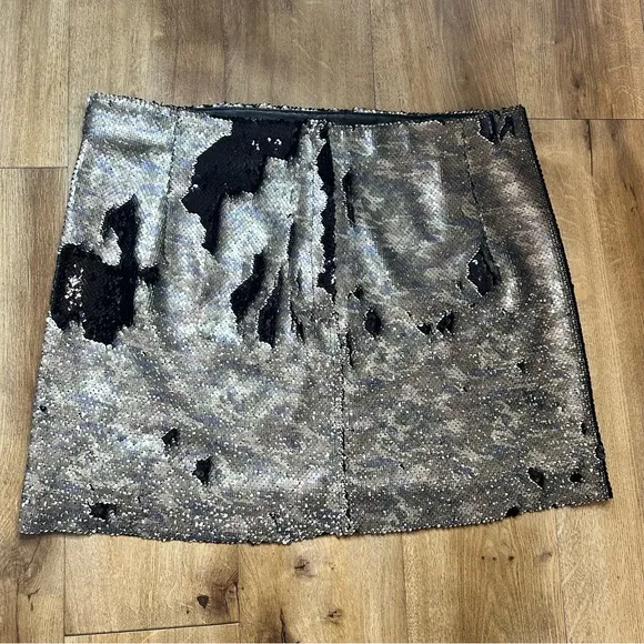 Free People Skinny Sequin Camo Mini Skirt Size 12