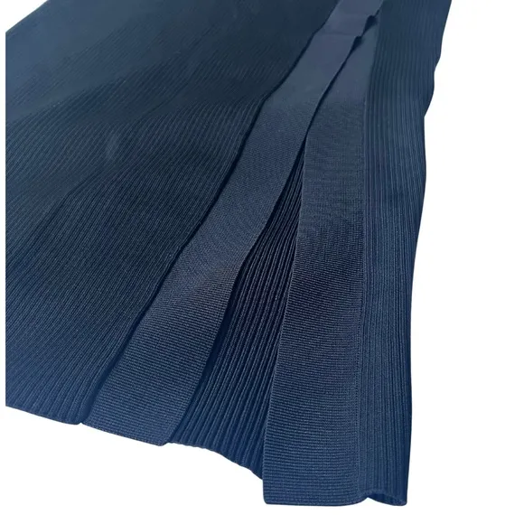 GOOD AMERICAN Pleated Ribbed Midi Skirt In Black001