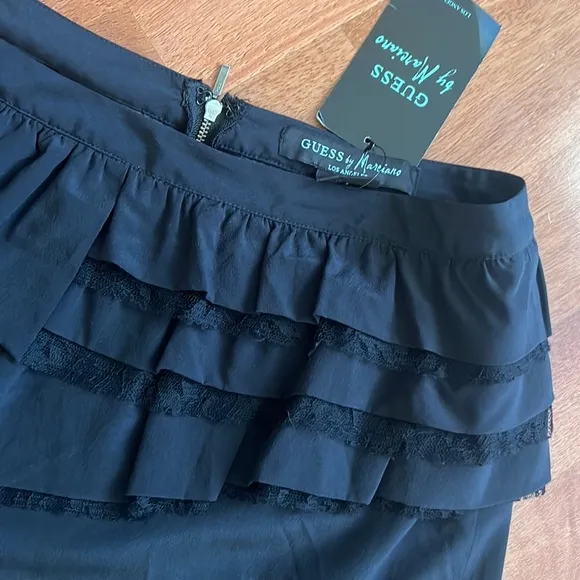 GUESS SKIRT