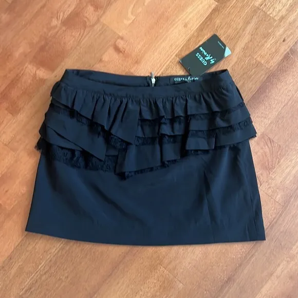 GUESS SKIRT