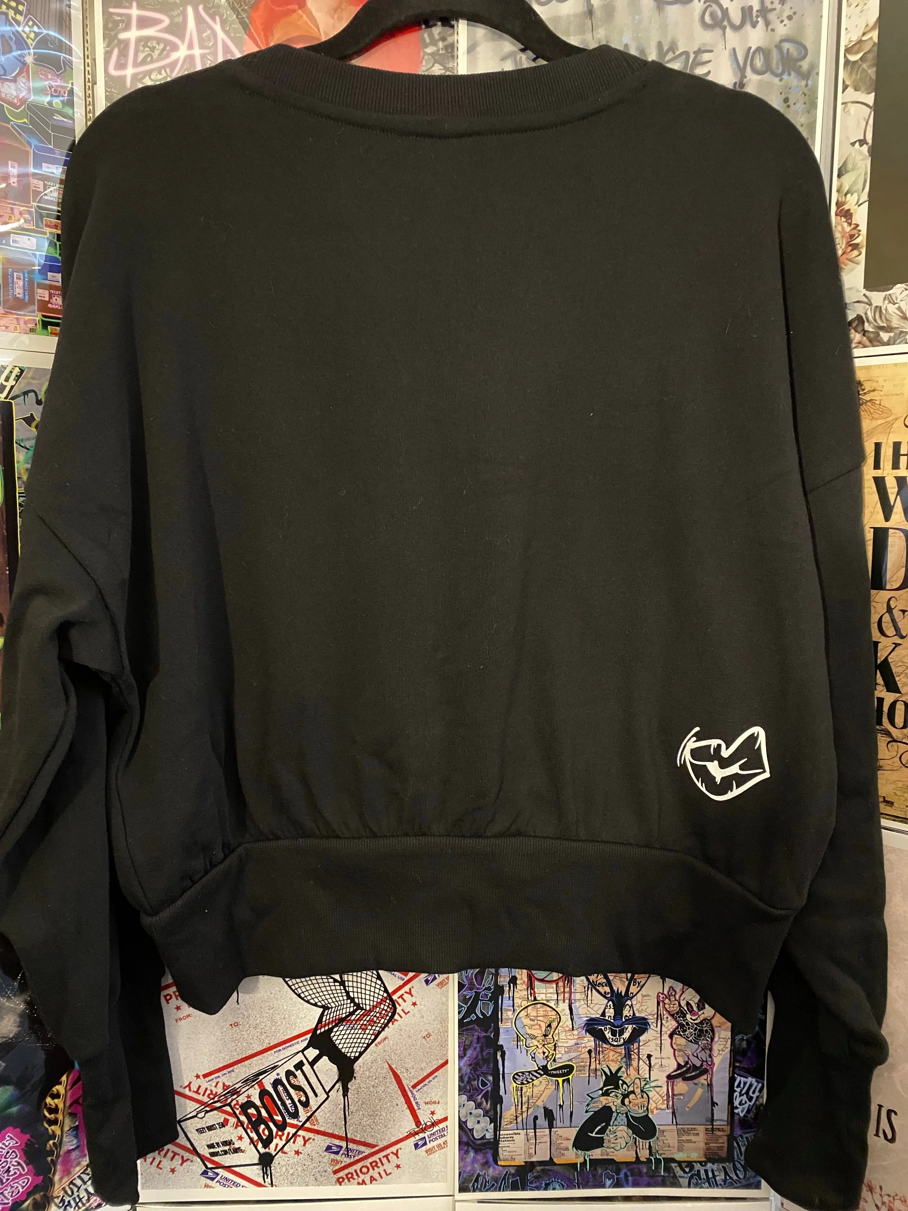 Guilty Chaos custom designed crop top sweatshirt “hustler” SZ. Medium 10f1