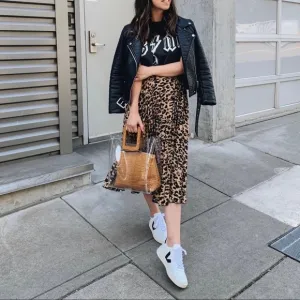 Halogen Pleated midi skirt in leopard