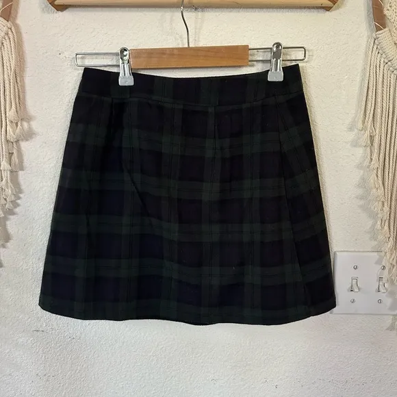 John galt brandy Melville blue and green wrap mini skirt small