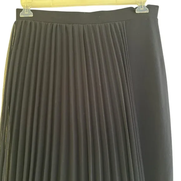Komarov Black Knit Pencil Skirt with Crystal Pleat Overlay S