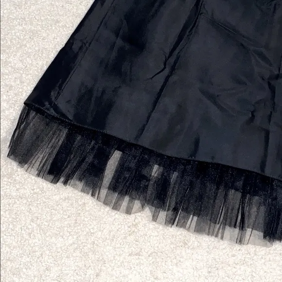 LAUNDRY by Shelli Segal Beautiful Black Skirt