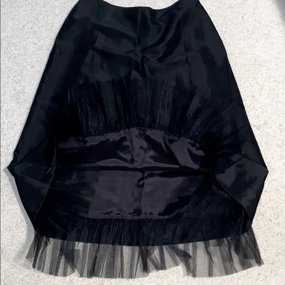 LAUNDRY by Shelli Segal Beautiful Black Skirt