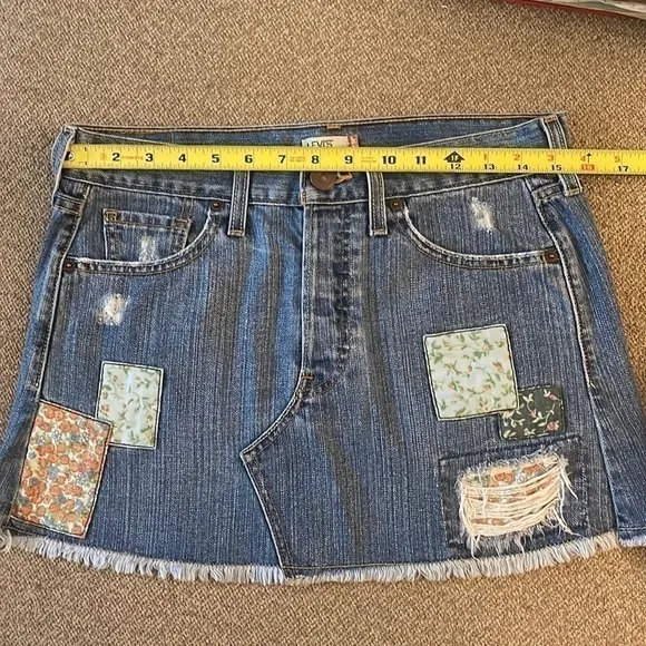 Levi’s 2000’s Patchwork Skirt Size 5