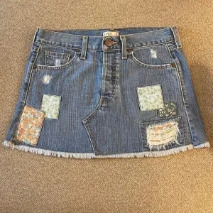 Levi’s 2000’s Patchwork Skirt Size 5