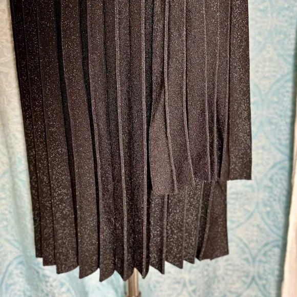 Lewit Metallic Black Pleated Knit Skirt