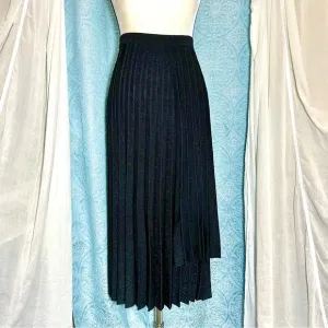 Lewit Metallic Black Pleated Knit Skirt