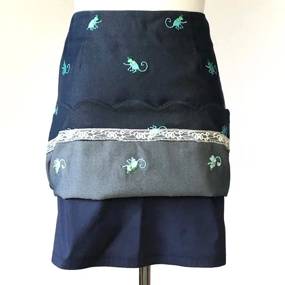 LILLY Pulitzer Embroidered Monkey Scallope…