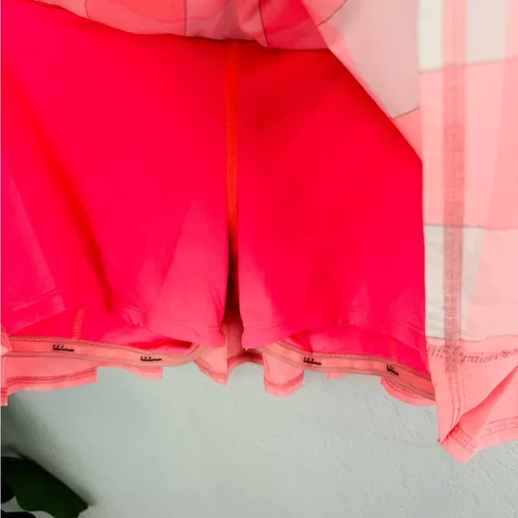 Lululemon  Pace Setter Pleated Pink Tie Dye  Bleached Coral Pink sz  10