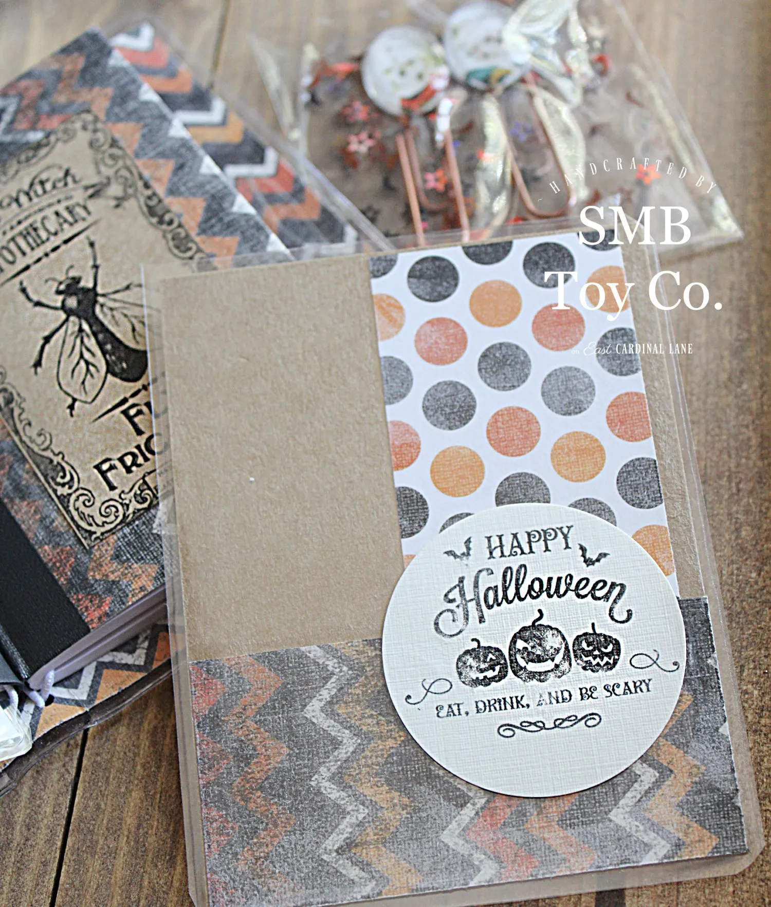 Mini Travel Journal - Skeleton - 001