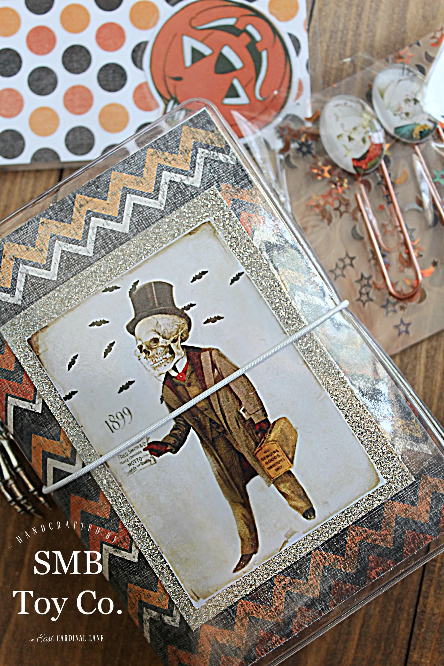 Mini Travel Journal - Skeleton - 001