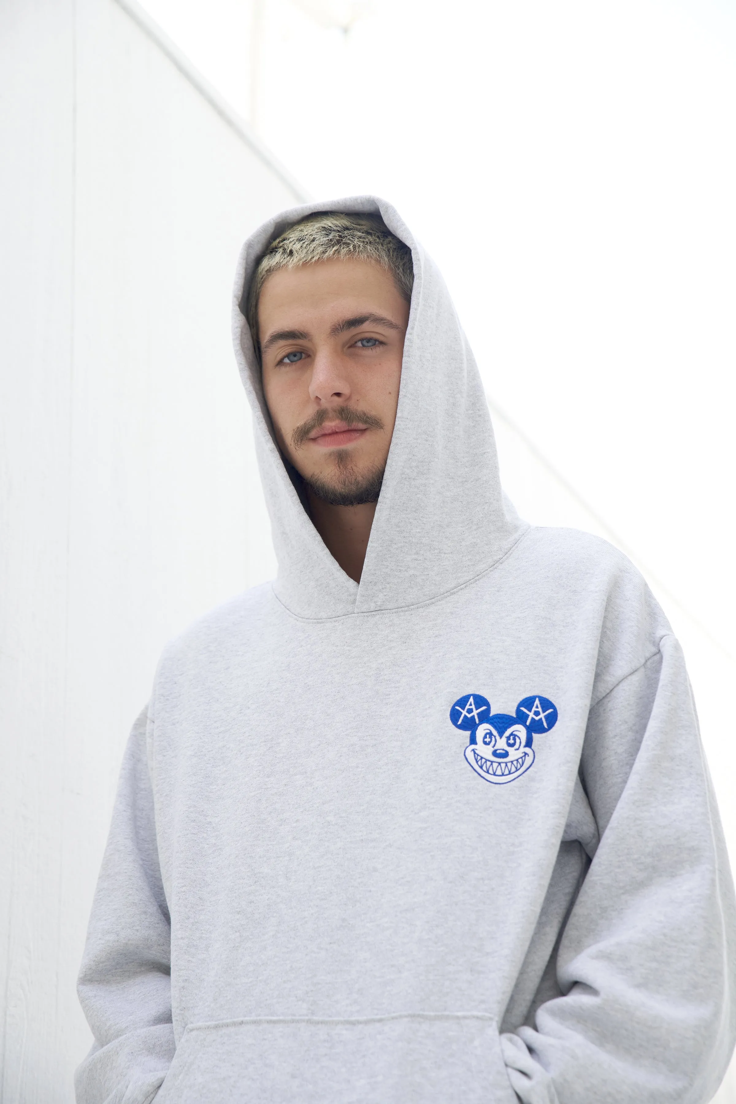 MISCHIEF HOODED FLEECE