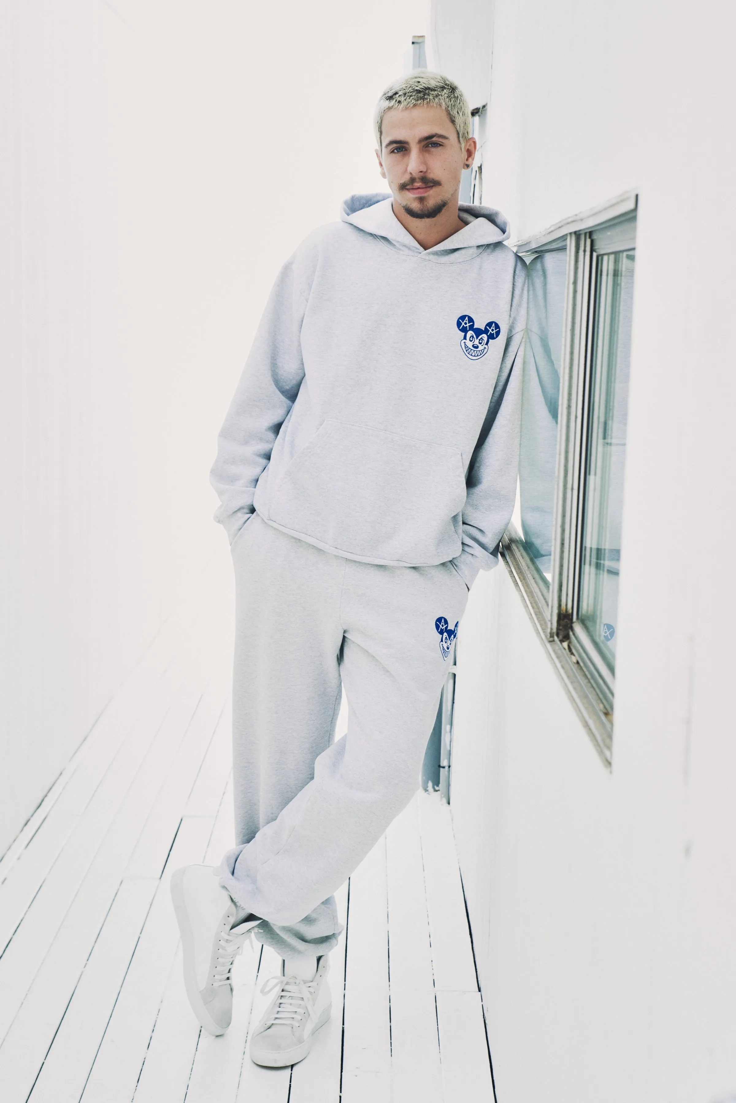 MISCHIEF HOODED FLEECE