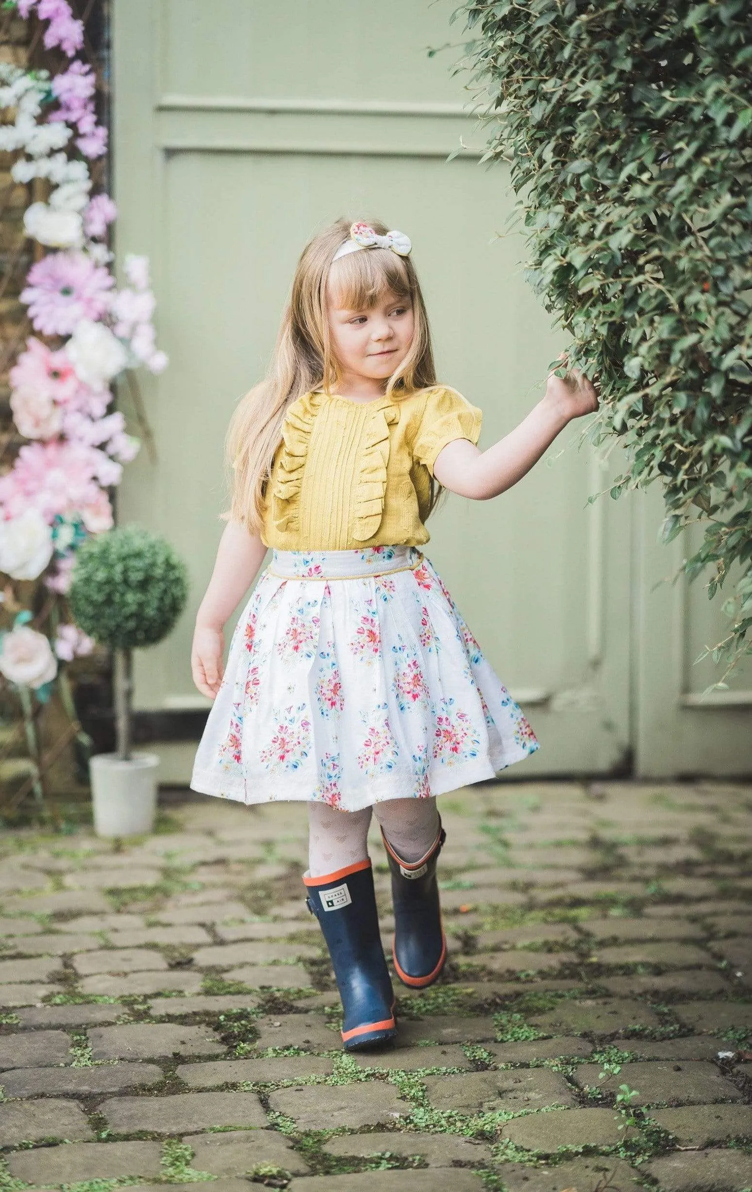 Neave: Floral skirt