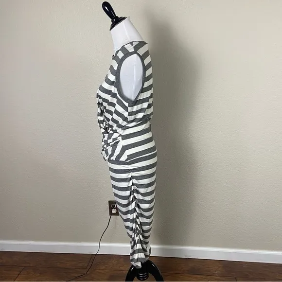 Nicole Miller Artelier Gray White Striped Ruched Bodycon Dress Size Large