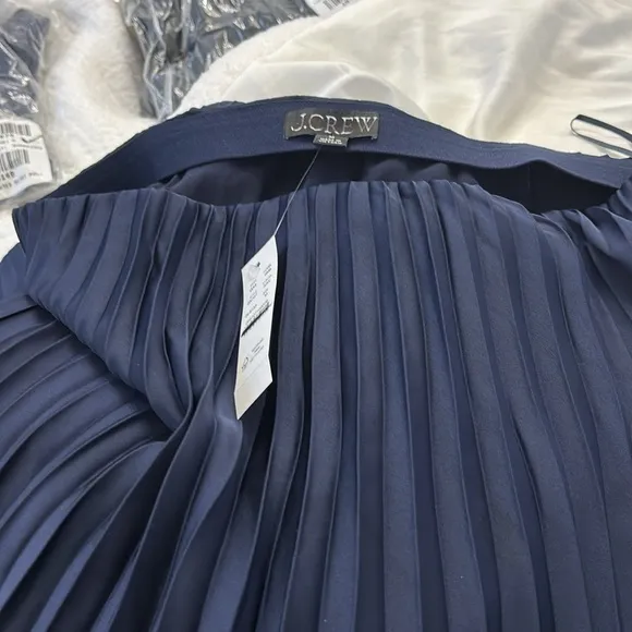 NWT J. Crew Gwyneth pleated slip skirt in Navy BN757