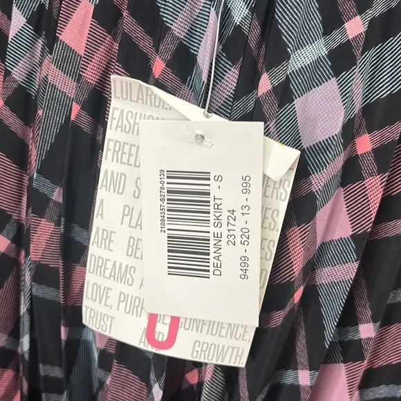 NWT Plaid pleated maxi skirt