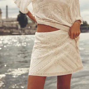 NWT Zara embroidered mini skirt small beige cream tan