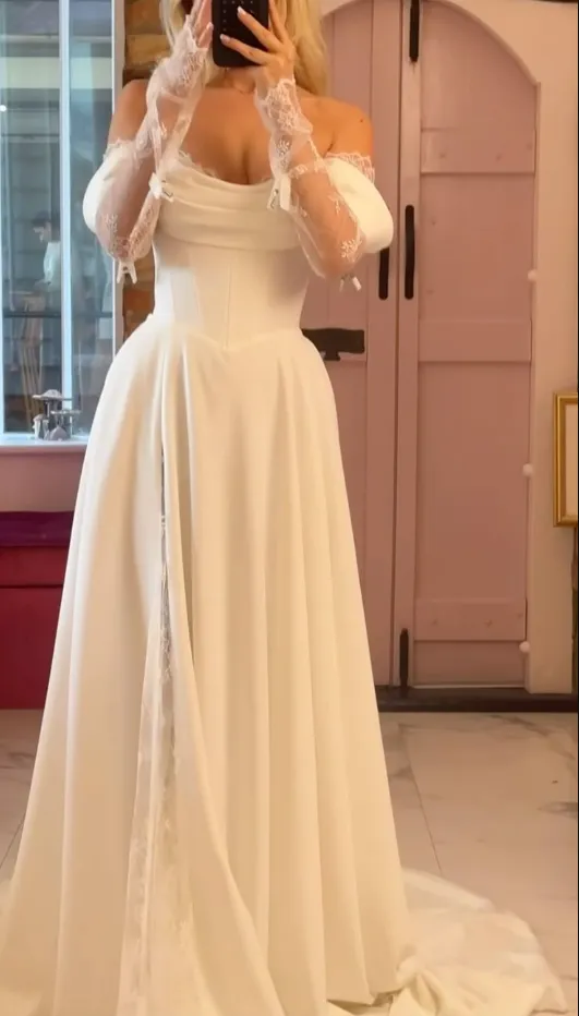 Off Shoulder Long Lace Long Sleeves Wedding Dress Bridal Gown   fg7492