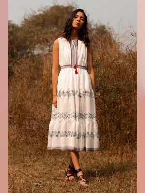 Payal Pratap   -   Dress Ida  I  Sleeveless Dress With Placement Embroidery