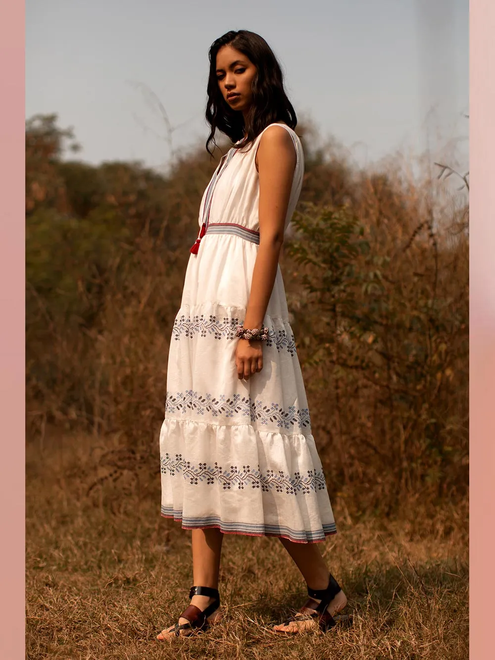 Payal Pratap   -   Dress Ida  I  Sleeveless Dress With Placement Embroidery