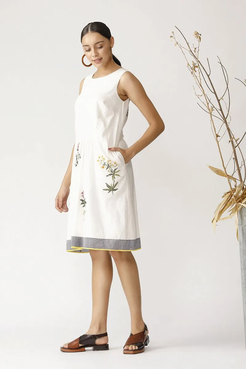 Payal Pratap   -   Pin Oak Sleeveless Dress