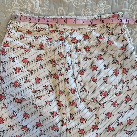 Re/Done Mini Cargo Skirt Rose Print Size 25/Size 0​​​​​​​​​​​​