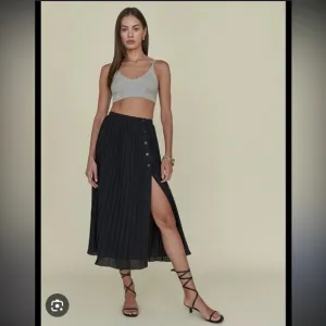 Reformation Verona pleated skirt
